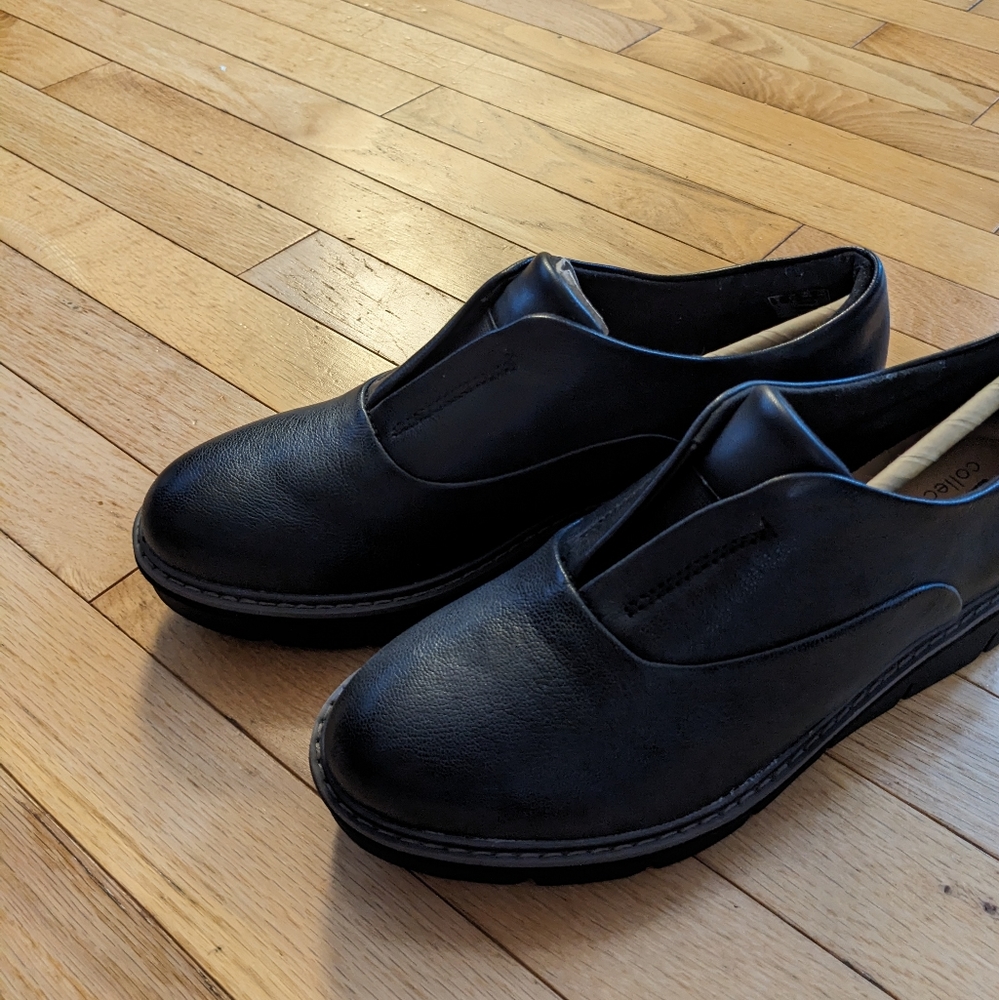 NWT Black Leather Clarks Loafer